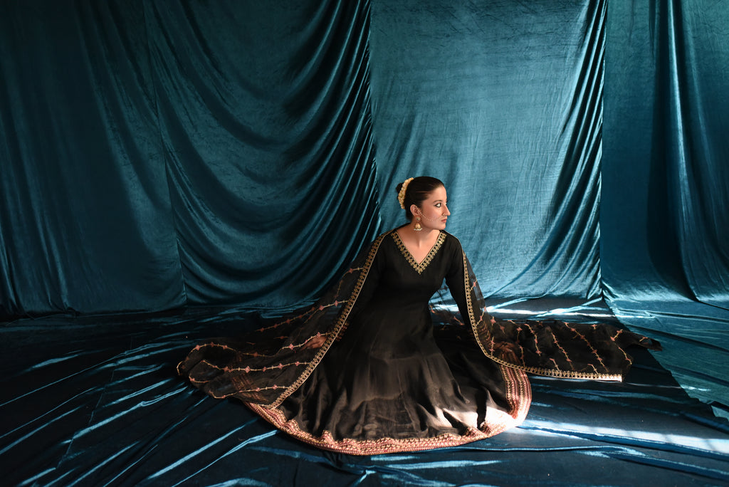 SAFFRON COLLECTION'25 (Black Frock)