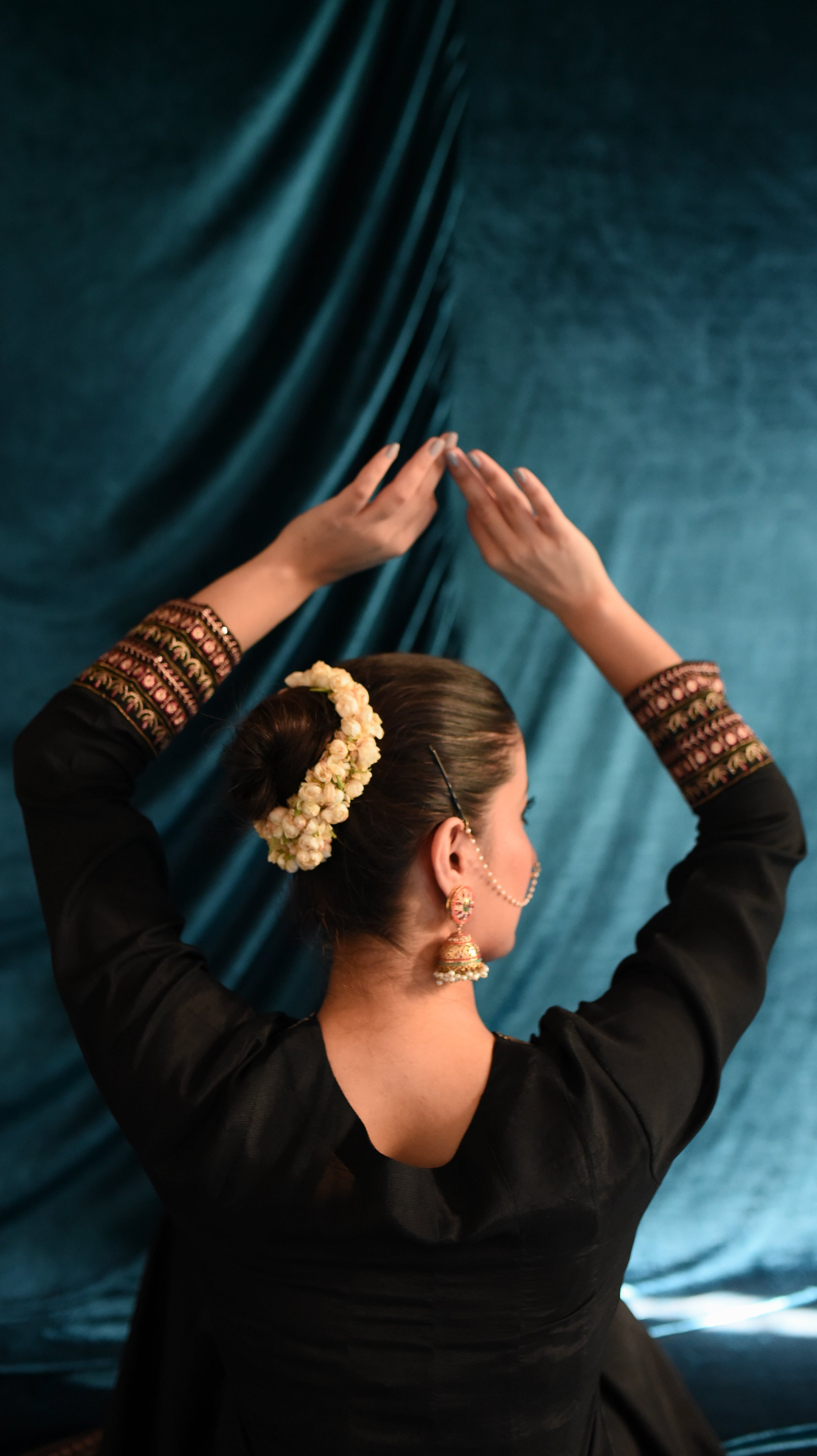 SAFFRON COLLECTION'25 (Black Frock)